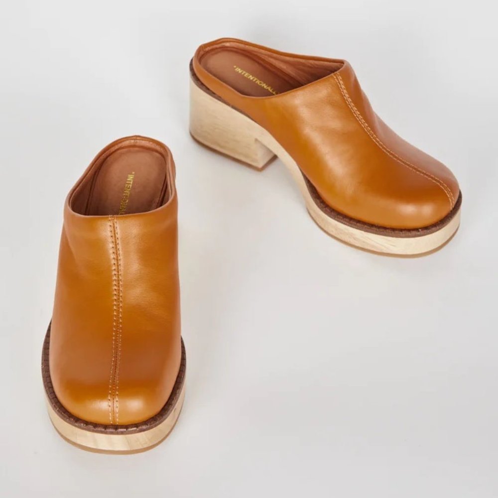 Intentionally Blank Tides Clog Mule Natural Sole - Caramel Size 9 NWOT